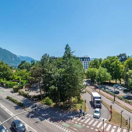 Cozy With Balcony Near Lake And The Beaches Annecy